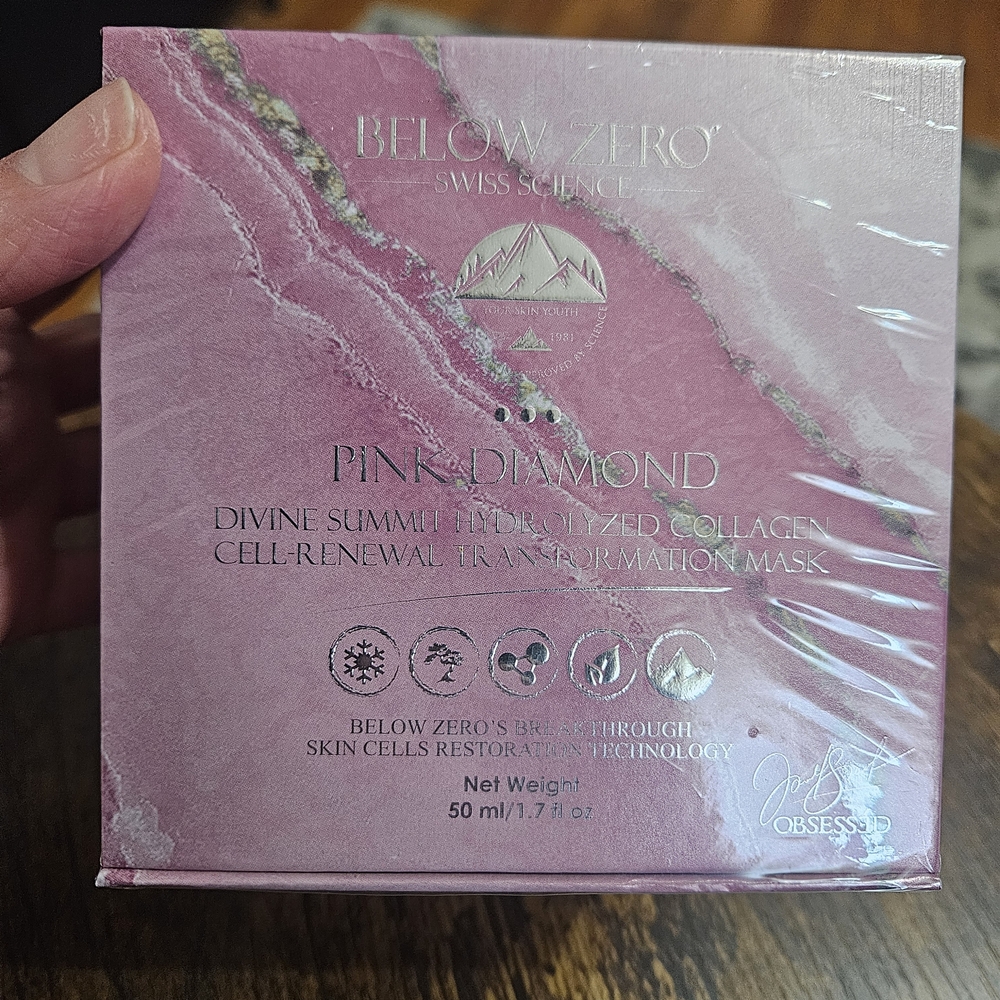 Below Zero Pink Diamond Skincare Mask